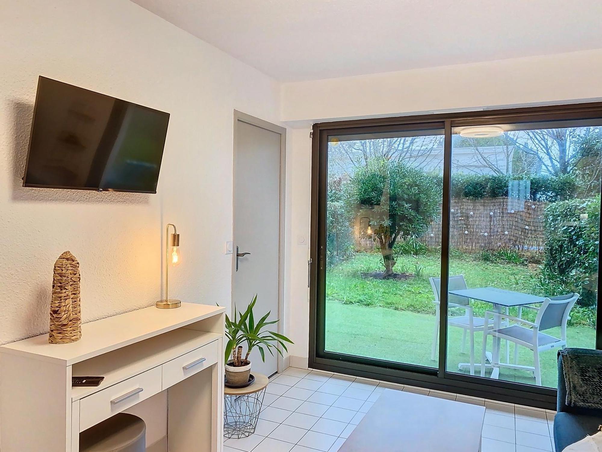 Le Phare Apartment Royan Exterior photo